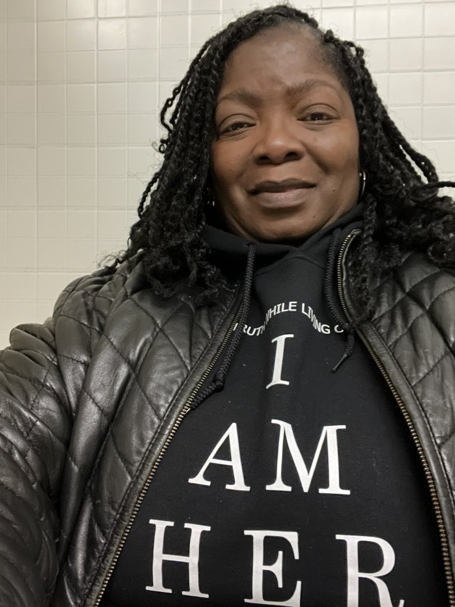 Ready to FIGHT💪🏾💪🏾for JUSTICE.

Share this post and tell your alderperson to Vote NO to police Arbitration!!!

Police should not be allowed to hide behind closed doors and make deals related to bad conduct.

#endwrongraids
#anjanetteyoungordinance
#BlackWomenLivesMatter
#IAMHER