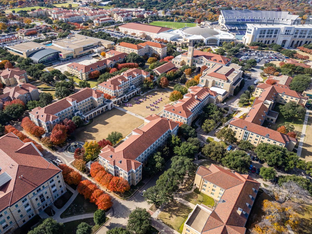 Fall hues across campus🤩🍁 #TCU