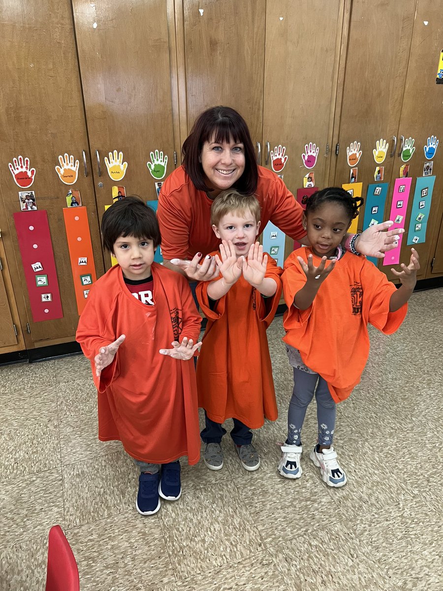 Jodi Postol (@postol4prek_tcs) on Twitter photo Do you want to build a snowman?? Room 102 is decorating our door for the Winter Wonderland contest!! Stay tuned to see the finished project! AM class <a href="/MrsRothCS/">Monica Roth</a> @_derrienTCS <a href="/ChatsworthSch/">The Chatsworth School</a> <a href="/cjmarsh/">Christel Marsh (she/her)</a> Do you want to build a snowman?? Room 102 is decorating our door for the Winter Wonderland contest!! Stay tuned to see the finished project! AM class <a href="/MrsRothCS/">Monica Roth</a> @_derrienTCS <a href="/ChatsworthSch/">The Chatsworth School</a> <a href="/cjmarsh/">Christel Marsh (she/her)</a>