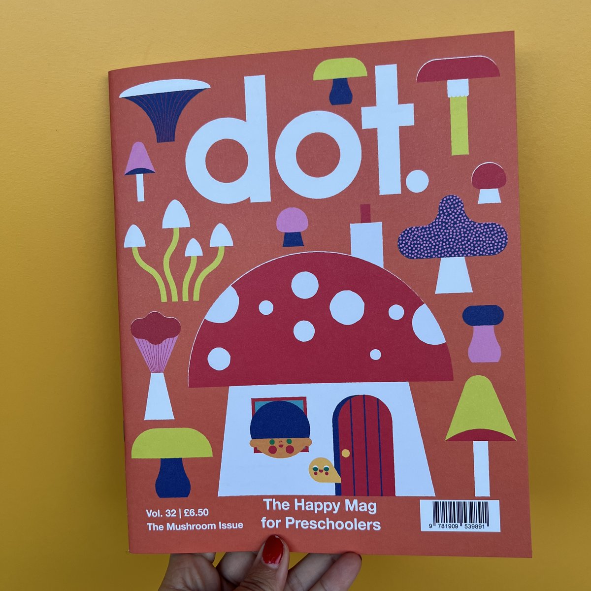 A new edition of DOT is here. Theme: mushrooms! anorakmagazine.com/products/dot-m…