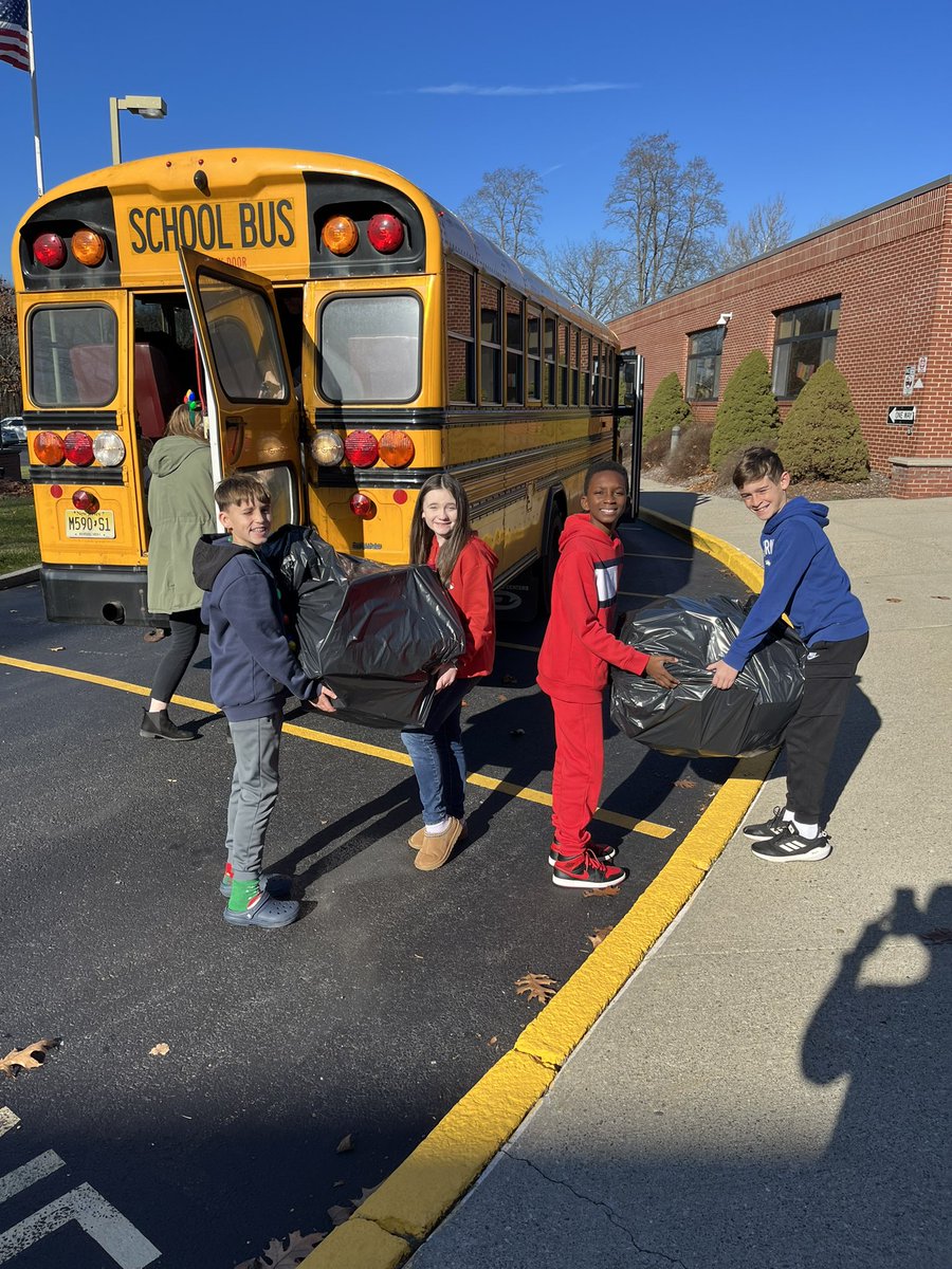 atsdstucouncil's tweet photo. Our student council officers helped load the toys from our Stuff the Stocking Toy Drive onto the bus to deliver to Project Self Sufficiency. @atsdschools #allamuchy https://t.co/m43uM9Ruqo