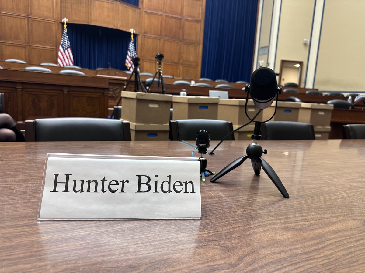 🚨HOLDING HUNTER BIDEN IN CONTEMPT🚨 Hunter Biden defied a lawful subpoena today, and we will now initiate contempt of Congress proceedings. There will be no special treatment because his last name is Biden. Joe Biden & his family must be held accountable for their corruption.