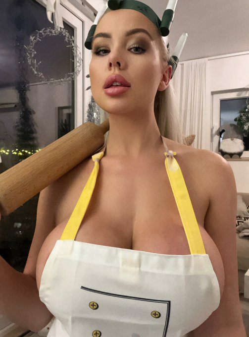 Happy St. Lucia Day! 🎅🏻🎄☃️  https://t.co/j8AV5vJm96 https://t.co/nJX8cczlY4