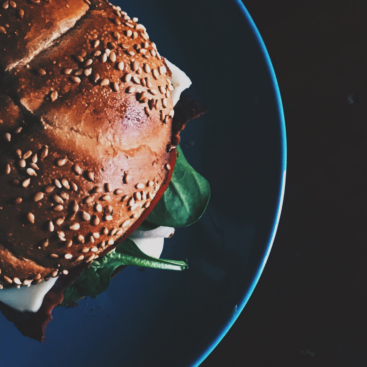 While we’re cooking veggie/vegan foods on the 25th, many people love turkey. But why not try a twist on the traditional, like:
Making minced turkey burgers with cranberry sauce
Swapping chicken nachos for turkey ones
Pan-frying turkey steaks with cajun spice and peppers