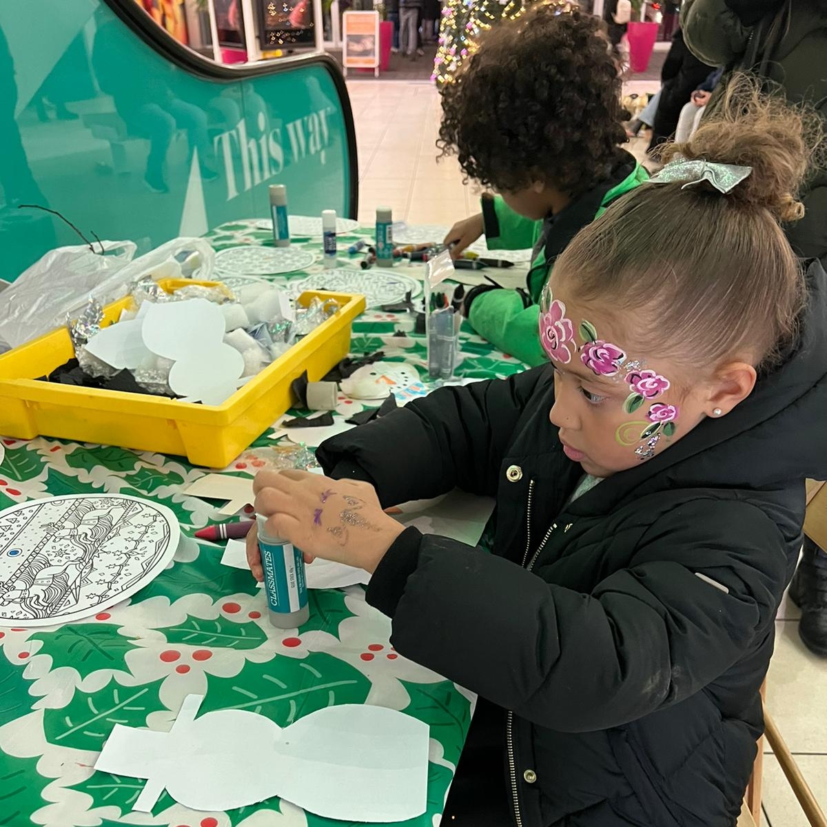 We had a great time getting crafty at the centre last weekend! If you're looking for more festive fun, visit us this week for some Christmas performances.🎄 ☃️ 🎅 

Find out more here 👉 bit.ly/4aaRN4x