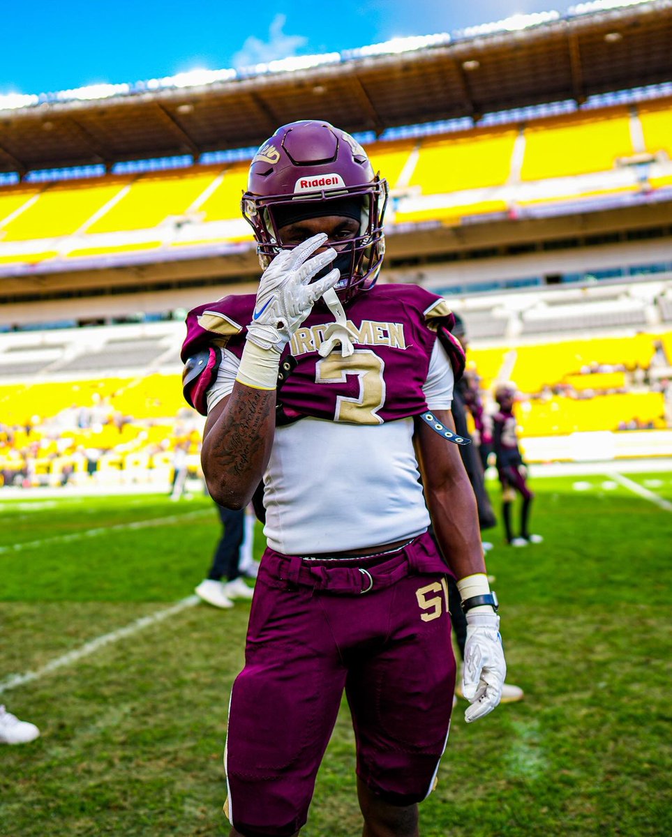 Donald“Mr.Touchdown💲”barksdale 🥷🏾 (@valleyboidon3) on Twitter photo Junior szn highlights‼️
-Rushing ~2061 yards~36 TDs
-53 tackles-4 ints~ 2 pick6s
5’10 175 4.45 40
<a href="/sharkomartin/">Coach Kev 🦈</a> <a href="/DulinOlando/">UNDERDOGGZzz Unlimited</a> <a href="/OneWayWo/">DiAngelo Mitchell</a> <a href="/210ths/">2Tenths Speed & Agility</a> @Evolve2tenths <a href="/PA_TodaySports/">PA Today</a>
Check it out 🥷🏾🕹️
Offensive of film
hudl.com/v/2MNxeP
Defensive of film
hudl.com/v/2MnrAH Junior szn highlights‼️
-Rushing ~2061 yards~36 TDs
-53 tackles-4 ints~ 2 pick6s
5’10 175 4.45 40
<a href="/sharkomartin/">Coach Kev 🦈</a> <a href="/DulinOlando/">UNDERDOGGZzz Unlimited</a> <a href="/OneWayWo/">DiAngelo Mitchell</a> <a href="/210ths/">2Tenths Speed & Agility</a> @Evolve2tenths <a href="/PA_TodaySports/">PA Today</a>
Check it out 🥷🏾🕹️
Offensive of film
hudl.com/v/2MNxeP
Defensive of film
hudl.com/v/2MnrAH