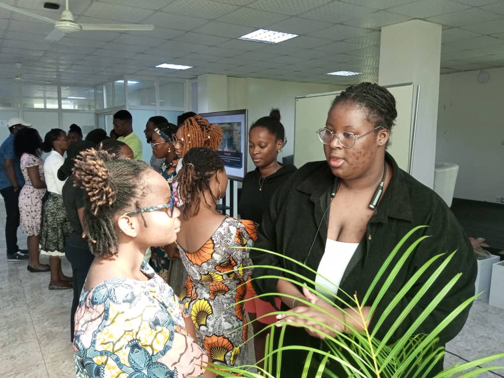 Zoom sur les opportunités offertes par les métiers du numérique 💻💡. Ce 12 Décembre, une cohorte de Fati a participé à une séance facilitée par AFRIDUTECH et @unfpa_benin 
#Tech4Girls
