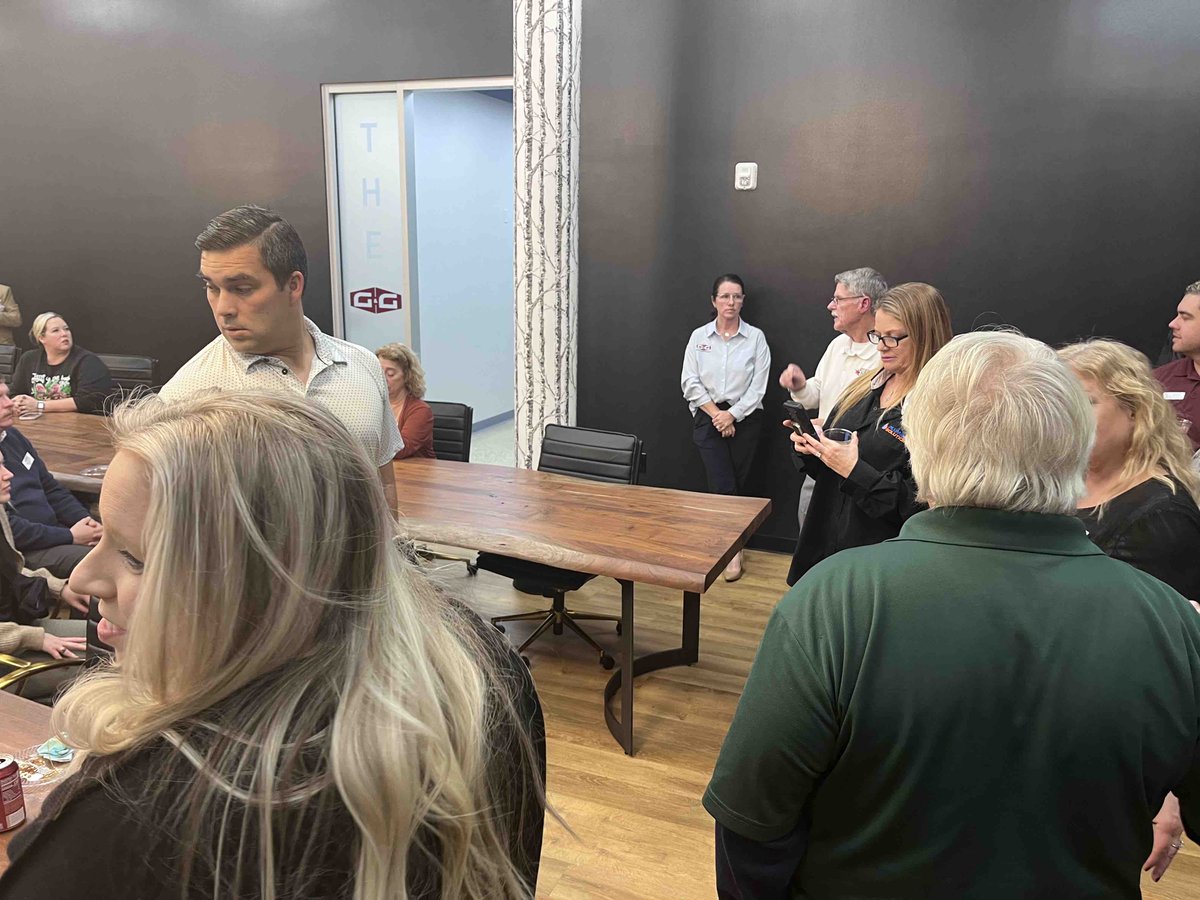 BMTChamber's tweet image. Nate and Troy had a blast at the G&amp;amp;G Enterprises Mix and Mingle with the Greater Beaumont Chamber of Commerce! It was a fantastic opportunity to network, share insights, and strengthen ties within our vibrant business community. 

#Networking #ChamberMember #BillClarkPestControl