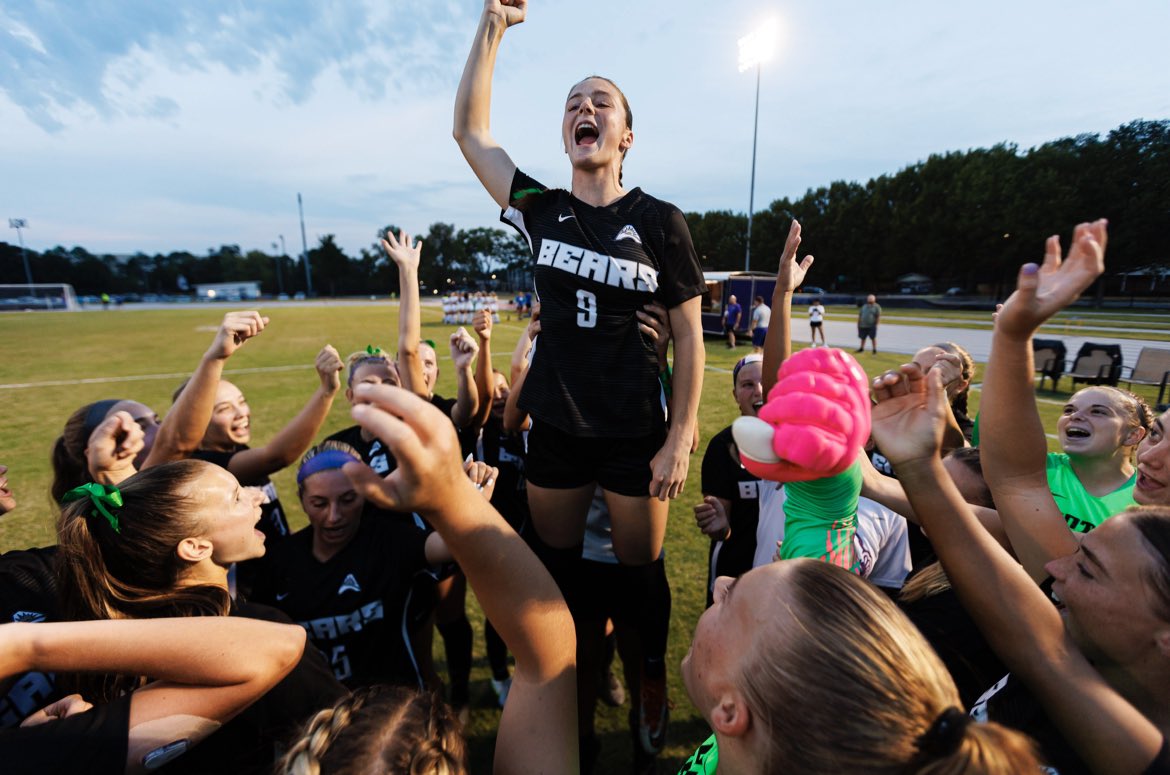 Don’t forget to register for our Winter ID Camp - January 28th!  Information for camp can be found at: 
ucagirlssocceracademy.com
This is a great opportunity to not only be seen by our staff, but by several other colleges and universities throughout Arkansas!