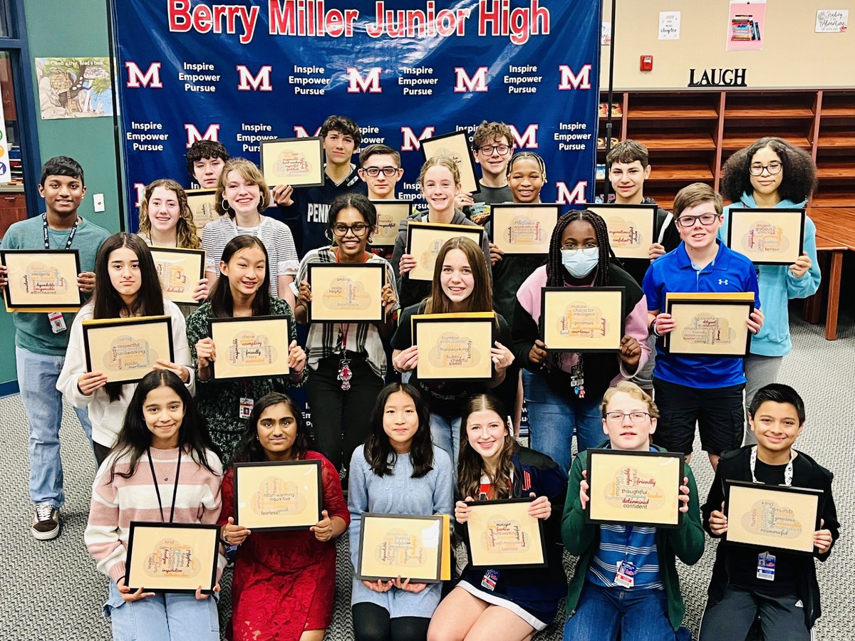 Please welcome our winter #CircleOfChampions! An outstanding group of Bobcats that bring hard work, great choices & strong character to class each day. These students make our campus a place Bobcats want to be. ❤️💙🐾🏆 #Believe #WeAreMiller #BuildPearlandProud