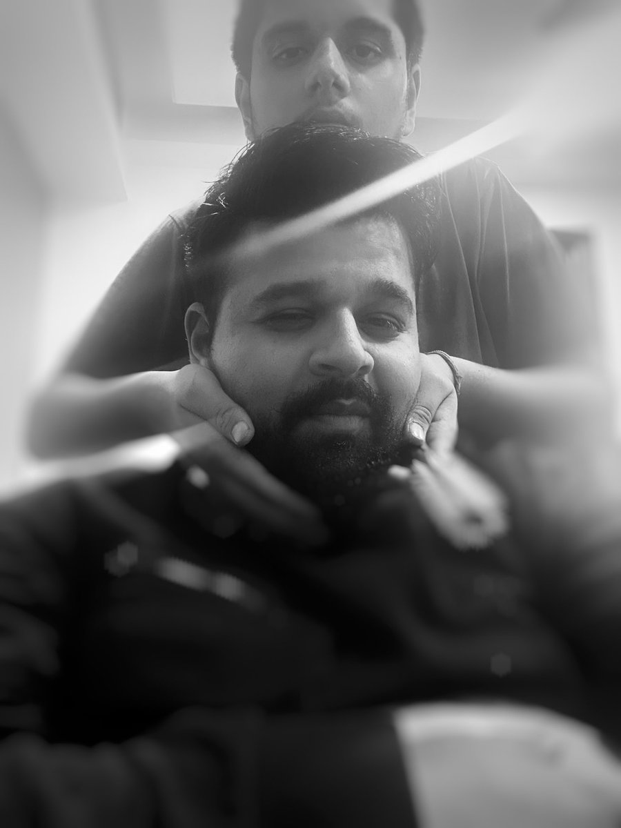 AviPolitical's tweet image. Brother decided to channel his inner stylist for a day – experimenting with a new hairstyle and beard just for fun! 😄💇‍♂️ #StyleExperiment #SiblingFun