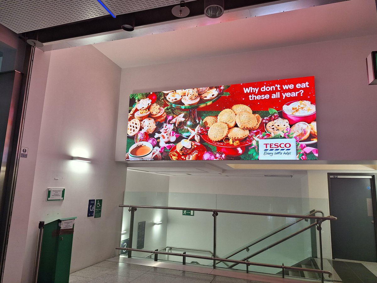 Touching down in Dublin Airport just got a little more festive

Whether you’re a returning local/first-time visitor, @TescoIrl is spreading Christmas cheer to all passengers, helping everyone #BecomeMoreChristmas.

Love this one with @MindshareIRL, @BBHDublin & @DublinAirport.