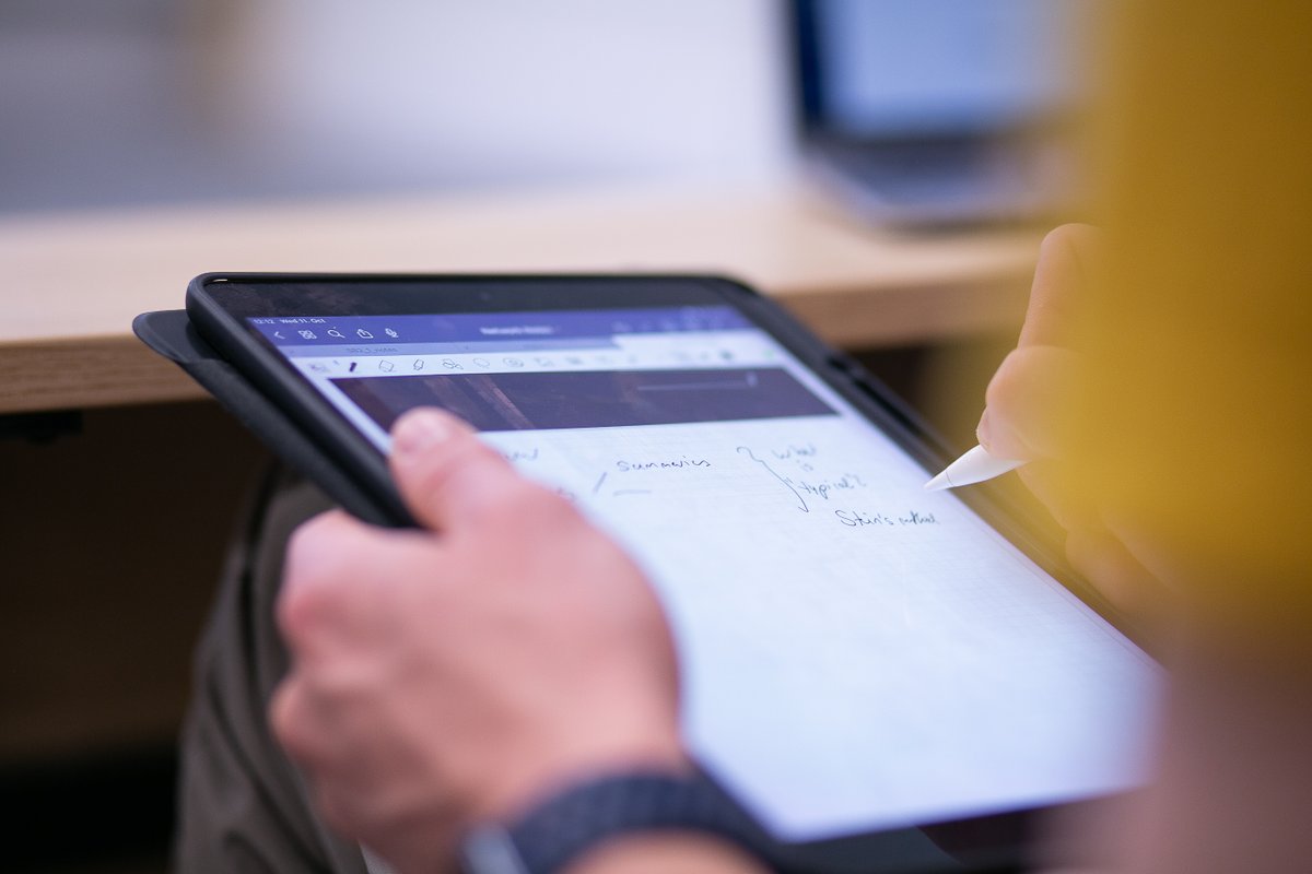 We are recruiting a Senior Research Associate in Machine Learning with <a href="/OxfordBiology/">Oxford Biology</a>. Grade 8: £45,585 - £48,350. Apply by 12 Jan. Join our supportive and friendly departments! tinyurl.com/nhc6t56r