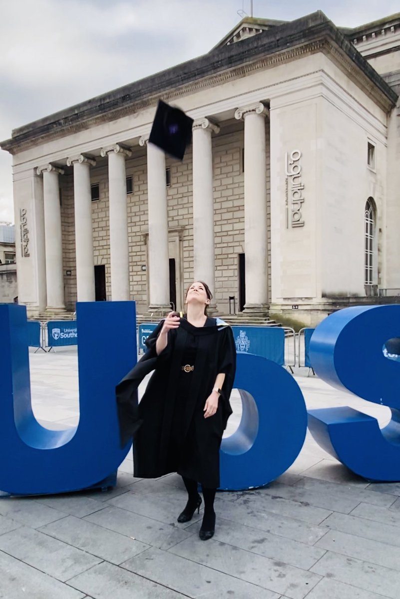 Finally I graduated with my MSc… 👩‍🎓 
#proud #advancingpractice #cancercare 
@UHSFT @NHS_WCA
