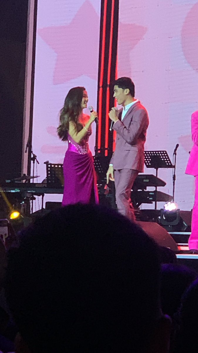 lorsdiaz_'s tweet photo. haaay my kaomiah 🥹🧡

#PaskoAngPinakamagandangKwento 
#ABSCBNChristmasSpecial #KAOMIAH https://t.co/tjFgxn8P5R