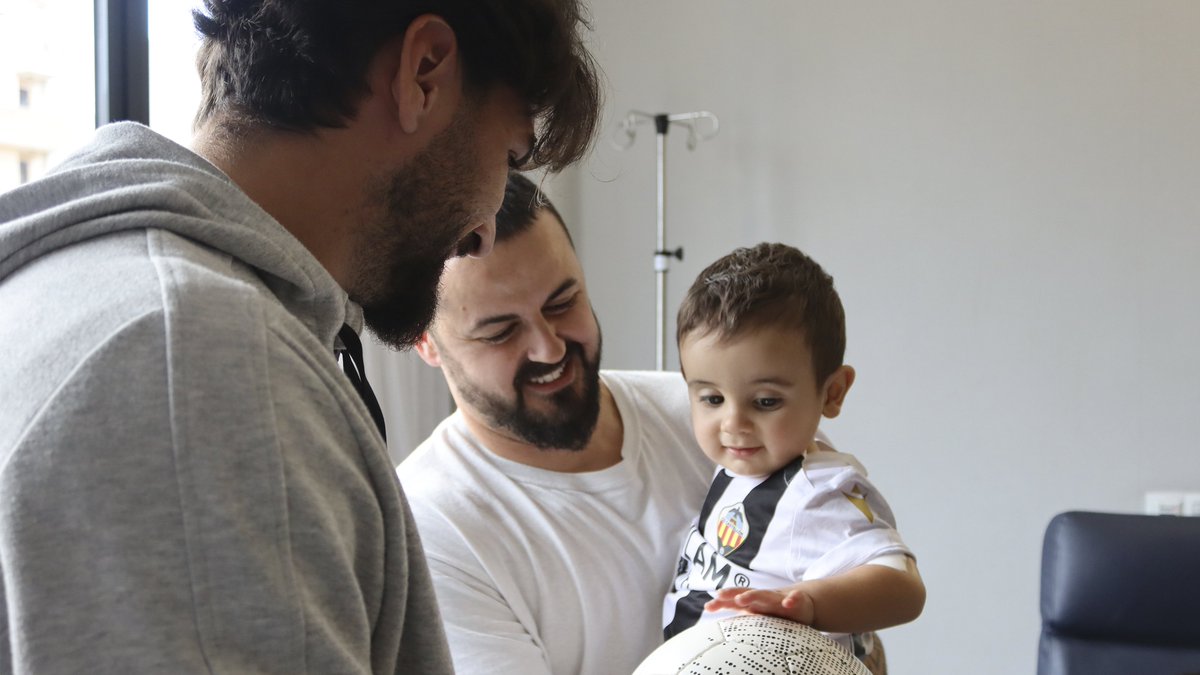 🏥🧤 Gonzalo Crettaz visita el Hospital <a href="/Vithas/">Vithas Hospitales</a> Castellón

ℹ️ bit.ly/3v44ptQ

#PPO👂