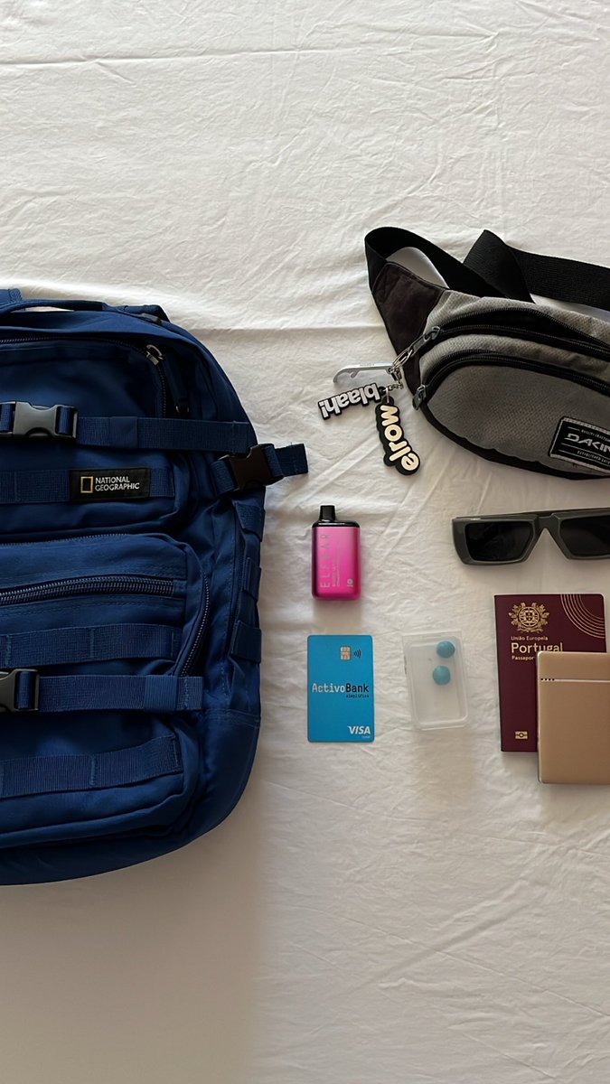 T’was the night before traveling 🧳🐊