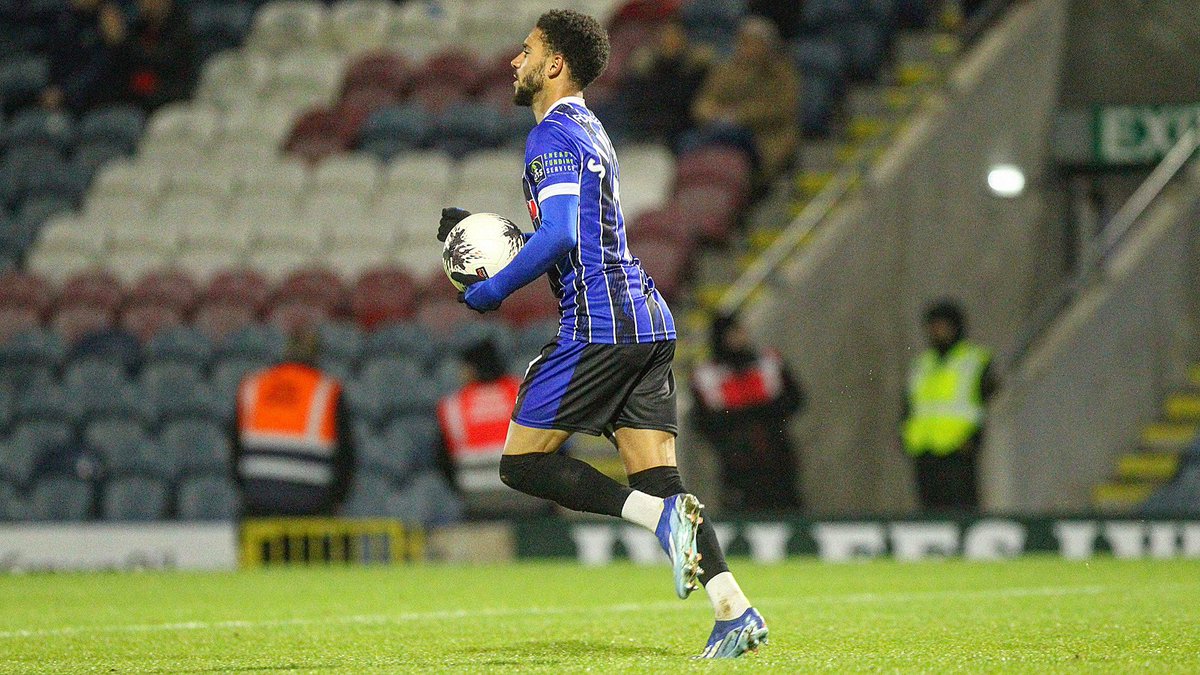 It was a disappointing result last night but let’s leave that behind us and bounce back on Saturday!💙 On a personal note, it felt good to be back out there after 6 weeks out and back with a goal⚽️ @officiallydale