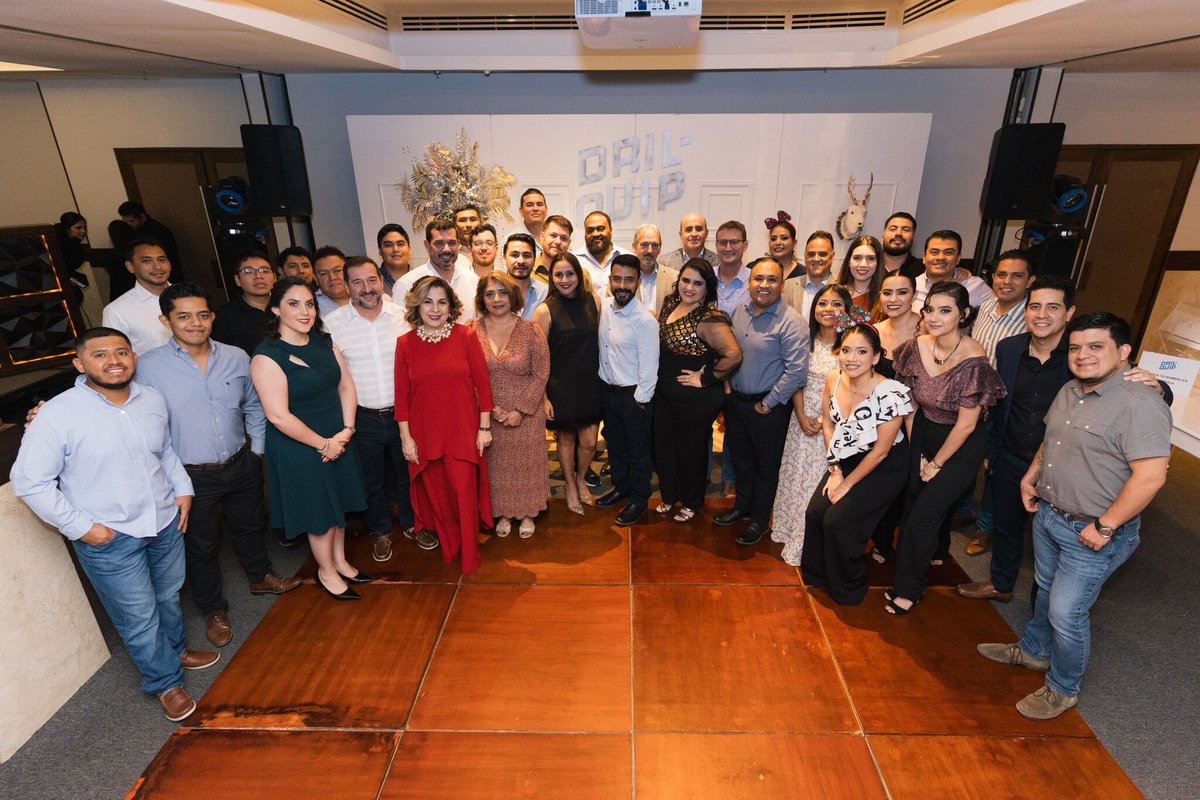 The Well Construction Mexico Holiday Party was a night to remember as the team came together for joy and recognition!
👏🏆 Cheers to the amazing individuals shaping our thriving community in #Villahermosa, #Mexico. 🌲

#DrilQuip | #WellConstruction | #CelebratingTalent ✨