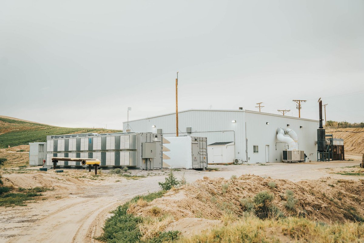 NodalPowerSys's tweet photo. Landfill gas to energy at scale. Having optionality to sell power to the grid or to push renewable electricity to a data center on site is beneficial to the atmosphere, the grid and, at this datacenter, beneficial to #bitcoin. #methane https://t.co/4tX0rJHkhi