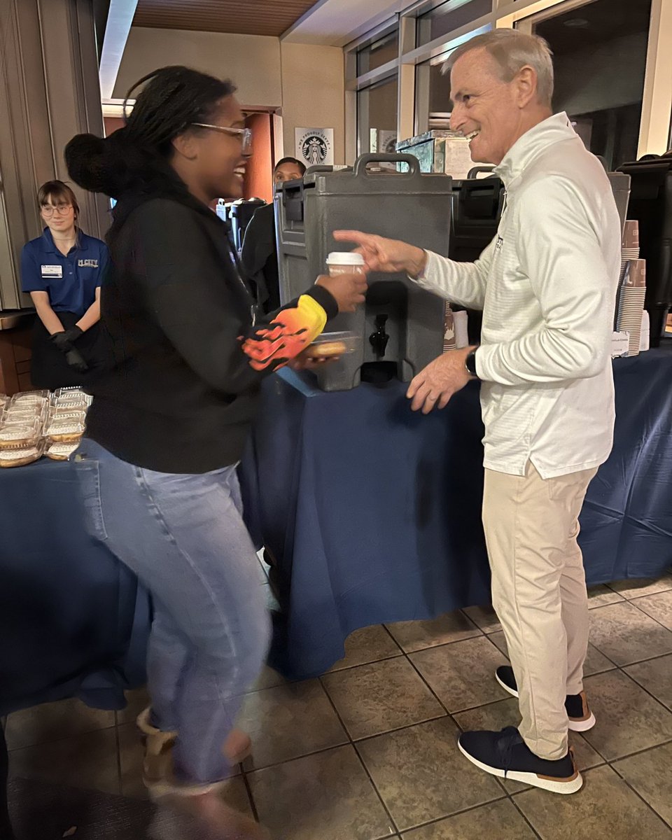 Michael Lovell (@preslovell) on Twitter photo 🍩 It was a pleasure serving donuts and coffee to our <a href="/MarquetteU/">Marquette University</a> students during finals week in Raynor Library last night. Thank you to <a href="/CoachShakaSmart/">Shaka Smart</a>, <a href="/CoachMeganDuffy/">Megan Duffy</a> and <a href="/ProvostKimo/">Kimo Ah Yun</a> for joining me in this tradition. #WeAreMarquette 🍩 It was a pleasure serving donuts and coffee to our <a href="/MarquetteU/">Marquette University</a> students during finals week in Raynor Library last night. Thank you to <a href="/CoachShakaSmart/">Shaka Smart</a>, <a href="/CoachMeganDuffy/">Megan Duffy</a> and <a href="/ProvostKimo/">Kimo Ah Yun</a> for joining me in this tradition. #WeAreMarquette