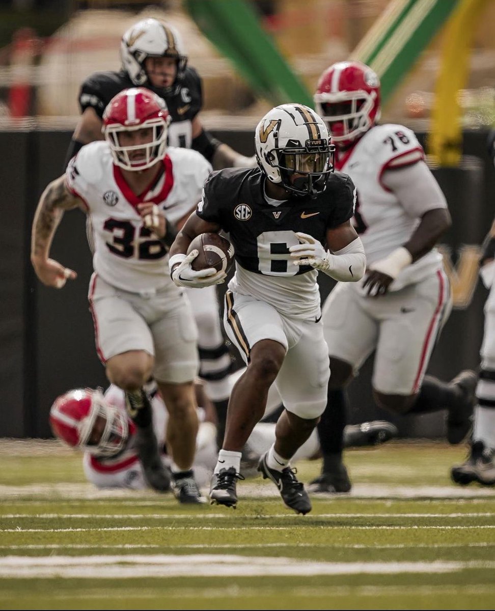 Vanderbilt transfer wide receiver Jayden McGowan is expected to transfer to South Carolina per <a href="/jcshurburtt/">JC Shurburtt</a> of <a href="/TheBigSpur247/">TheBigSpur.com</a>.

McGowan hauled in 80 catches for 836 yards and 3 touchdowns in two seasons in Nashville.