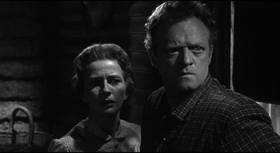 #13dicembre #botd #scritturebrevi #cinema #scrivoarte

#NatoOggi nel 1908 l'attore americano #VanHeflin l'allevatore Dan Evans sua moglie Alice era interpretata dall'attrice #LeoraDana scomparsa il 13.12.1986

Quel treno per Yuma (3:10 to Yuma), di Delmer Daves, 1957