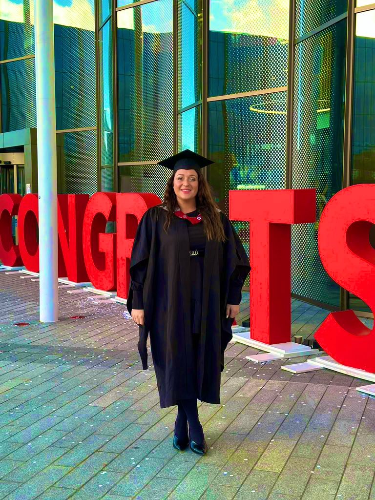 Samantha Bennett (@samibennett22) on Twitter photo Graduation with a Master of Science in Healthcare Practice - itโs been a long road to get to today, but Iโve done it. Extremely proud & humbled to work as a Consultant Physiotherapist within <a href="/WeAreLSCFT/">Lancashire & South Cumbria NHS Foundation Trust</a> <a href="/GoalsOlivers/">OliversLifeGoals</a> <a href="/ClareBensonMH/">Clare Benson</a> <a href="/tcdean1/">Tracey Dean</a> #UCLangraduate2023 Graduation with a Master of Science in Healthcare Practice - itโs been a long road to get to today, but Iโve done it. Extremely proud & humbled to work as a Consultant Physiotherapist within <a href="/WeAreLSCFT/">Lancashire & South Cumbria NHS Foundation Trust</a> <a href="/GoalsOlivers/">OliversLifeGoals</a> <a href="/ClareBensonMH/">Clare Benson</a> <a href="/tcdean1/">Tracey Dean</a> #UCLangraduate2023