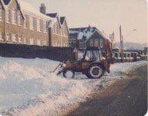 DesignsbyStacey's tweet photo. @PontPrimary winter 1982 https://t.co/xp1WnTMXAi