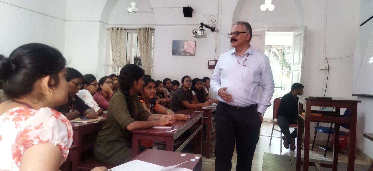 IncometaxKerala's tweet photo. The session on Direct Taxes and Income Tax Return filing were expertly handled by Income Tax Officers, Smt. Maya Panicker, Smt Rethy T R and Sh. Himanshu S Prasad. The event was also attended by Ms. Suresh Menon, Joint Commissioner of Income Tax, who interacted with the students. https://t.co/oFolJPtp20