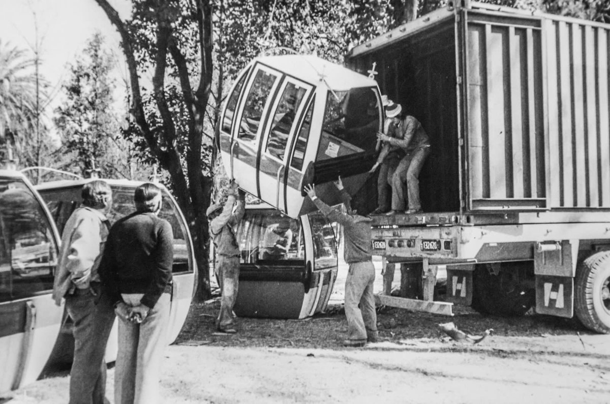 RomeroBettina's tweet photo. Hace 36 años Roberto Romero inauguró el teleférico de #Salta 👏🏼Fue él quien pensó y puso en marcha las bases para el desarrollo del turismo en Salta. Tuvo la visión, pero sobre todo la capacidad de hacerlo. Todo lo demás es historia!

Su enseñanza es enorme:  llevar a Salta a lo más alto. Siempre con entusiasmo y capacidad de trabajo.
Y con mucho AMOR! 

Él sí que amó Salta ♥️ y lo demostró con hechos.