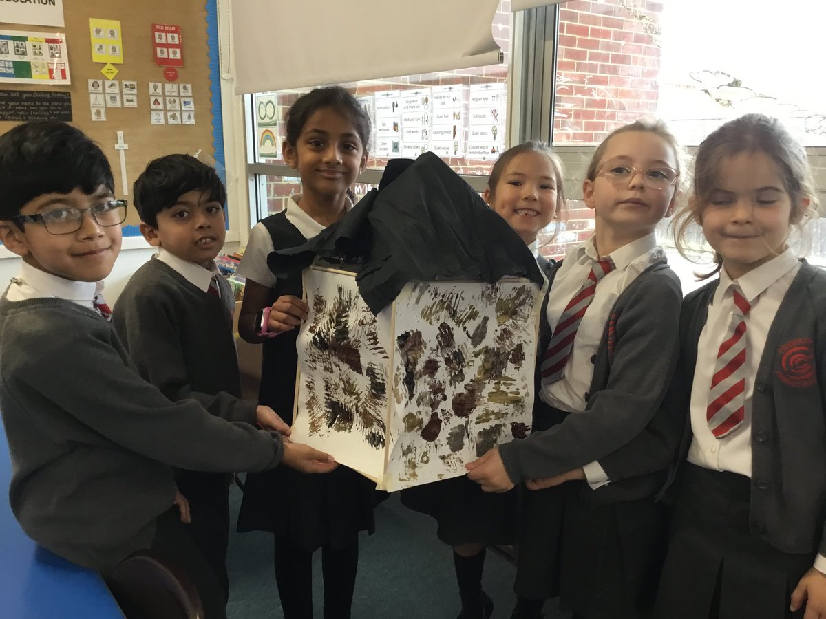 2️⃣ Year 2 made their final structures last week in our DT lesson. We were very proud of how we worked as a team to build the sides and roof.