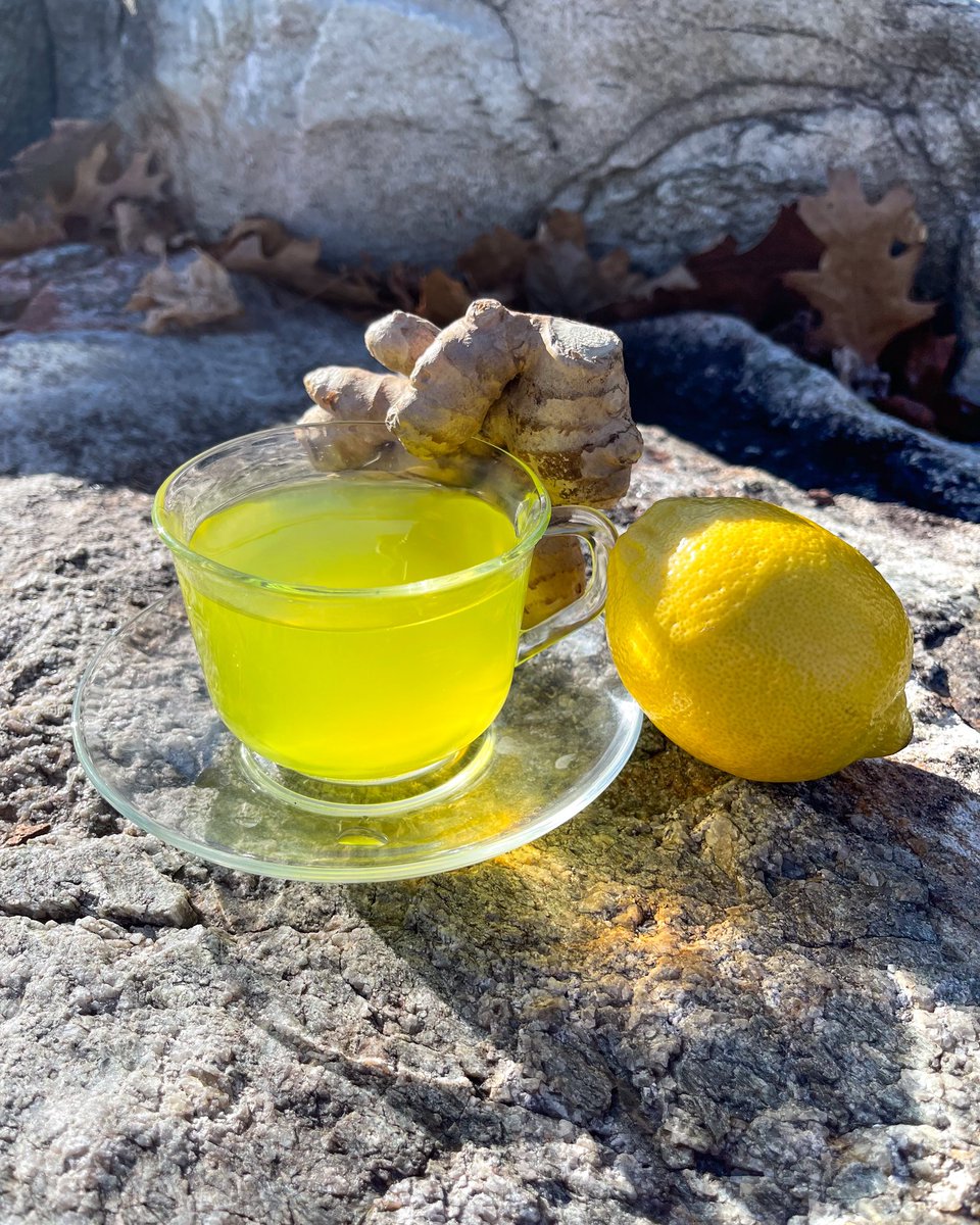 The Local Remedy is back! 🍋🥰
Made with fresh ginger, turmeric and lemon this winter elixir will be sure to keep you healthy and rejuventated throughout the cold months. 
Get it hot or iced!
#remedy #WINTER