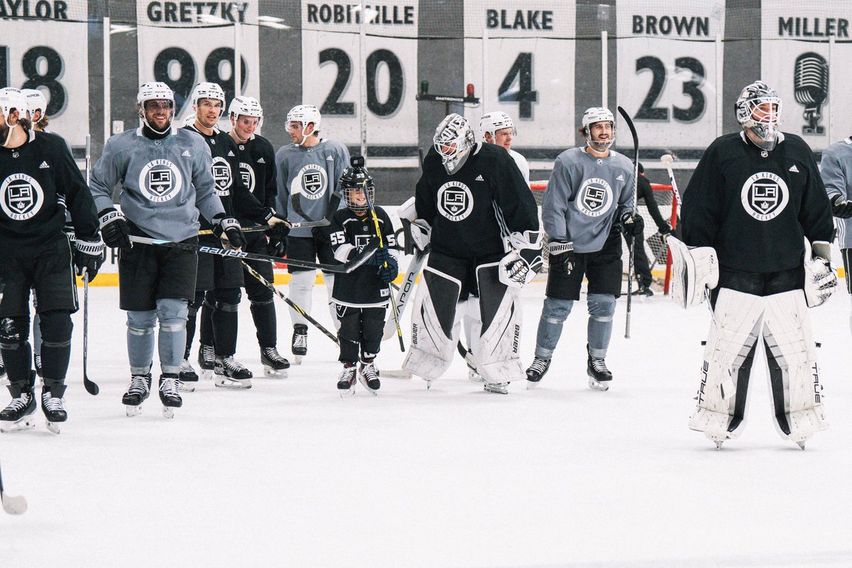 We had a very special guest join us for practice yesterday 🥹

Jack is an 11-year-old hockey player from Los Alamitos, CA with Cystic Fibrosis and he got to spend the day as an LA King 🖤