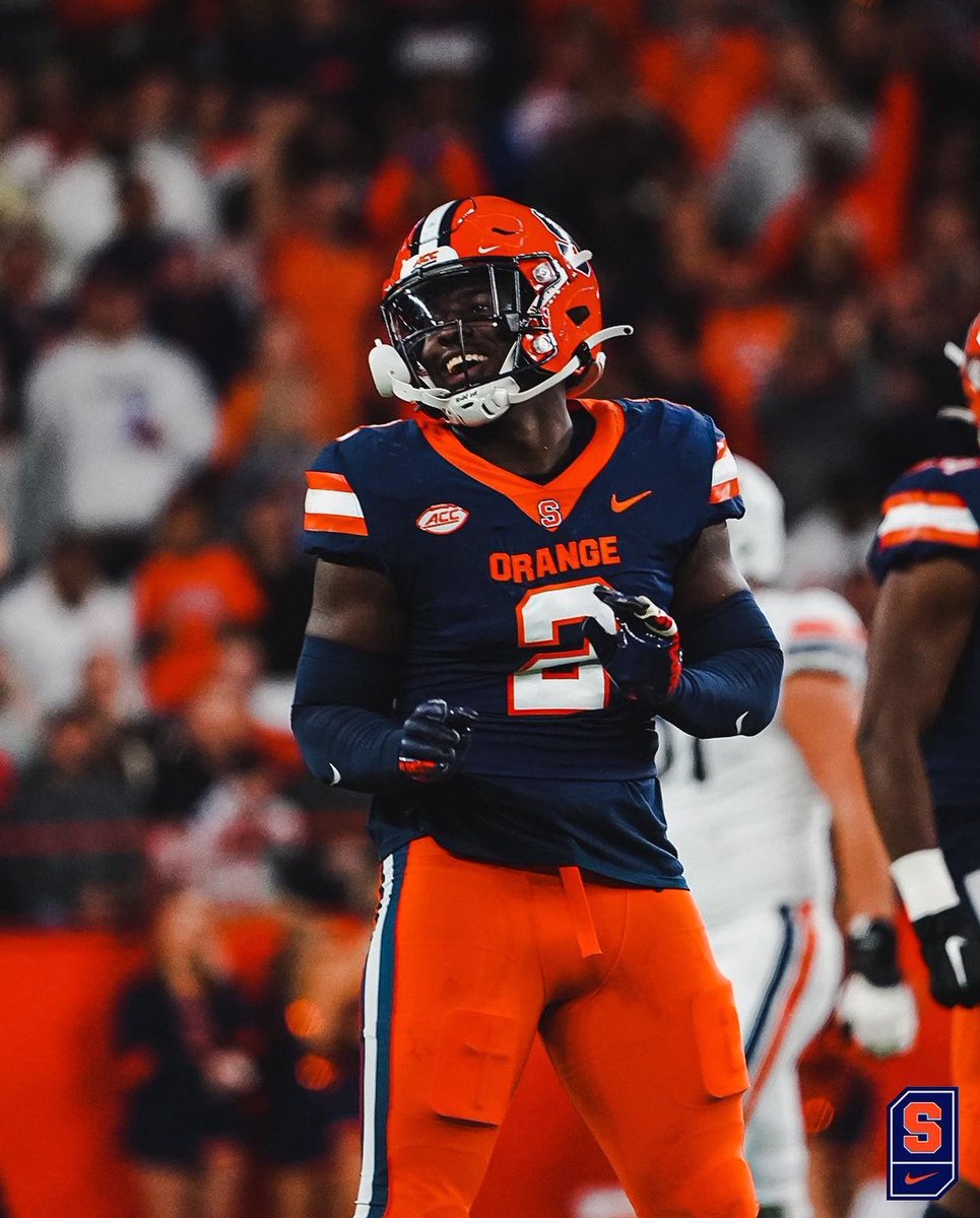 After a great conversation with @CoachDRedd I am blessed to have Earned an offer from Syracuse University #GoOrange🍊 @CHCCoachWard @dthill08 @RivalsFriedman @MohrRecruiting @SWiltfong247 @highspeed_dbs