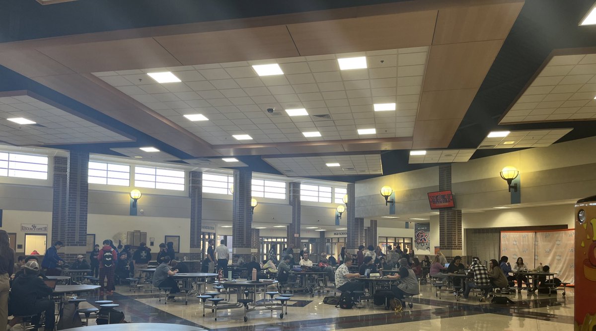 Our first annual PBIS study session was a success. 205 nacho plates served; $122 PBIS redeemed; 65 students stayed the entire hour and fifteen! #PBIS #GKHS #GKCogs ⚙️💙🧡🤓