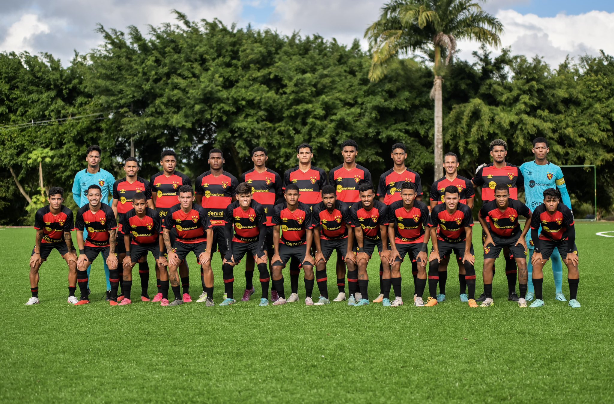 Sport Club do Recife on X: Ganhamos, seu Sidney! 🖤 Obrigado por ser Sport  e encantar gerações ao seu redor. Bom descanso e nossos sentimentos a toda  a família. / X