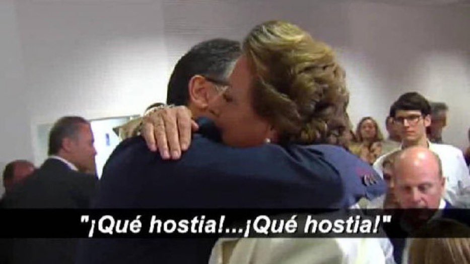 otrostanpoco's tweet image. No llevo yo años esperando a que descubra que él es D.W. para que ahora me lo casen. Me siento estafada  #MisteriosLaura