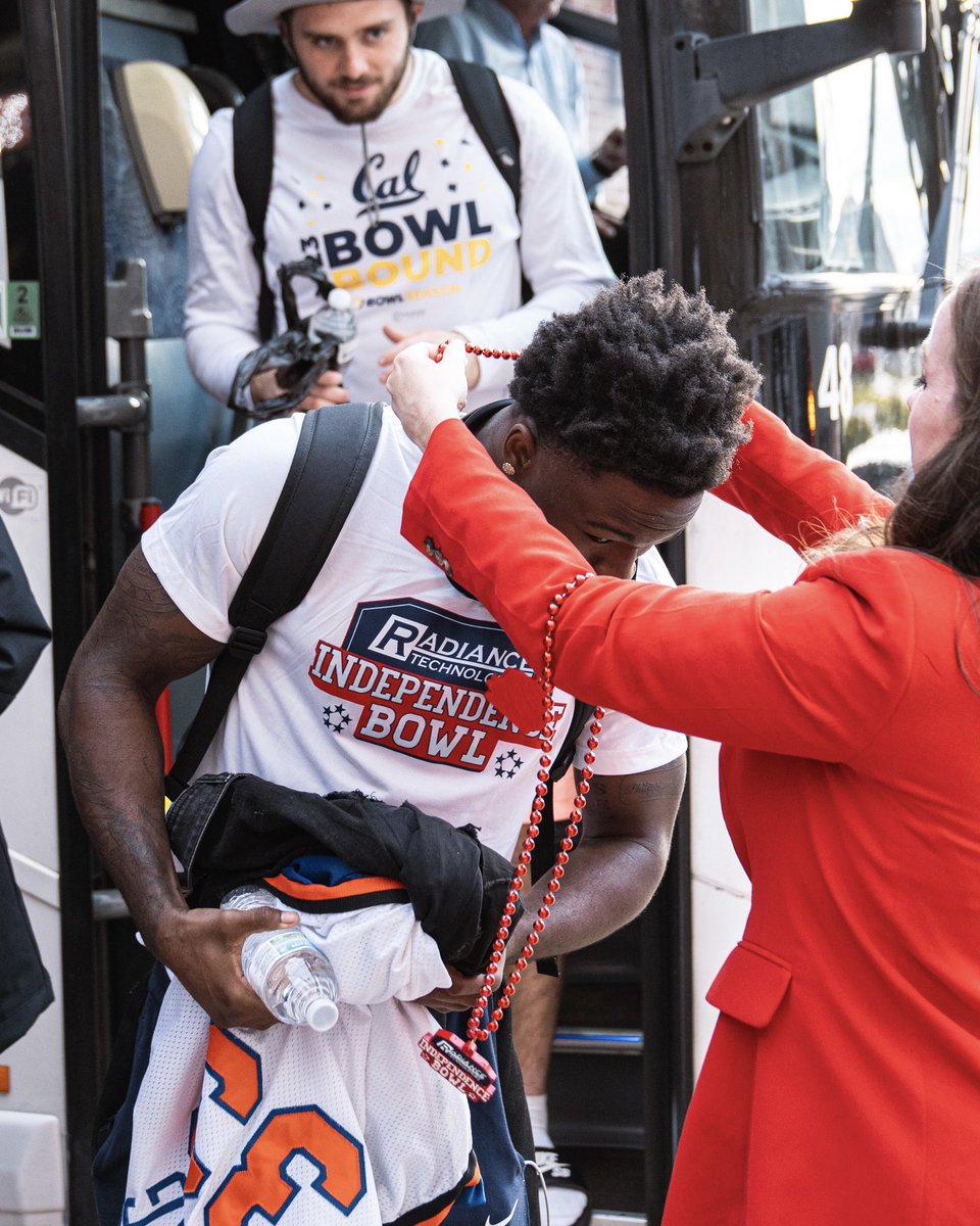 CalFootball's tweet image. Bears in the Boot 🥾

#GoBears x @IndyBowl
