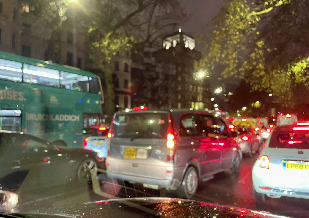 LDNcabbieTXE's tweet photo. If you have been trapped in gridlocked traffic unable to get to events this year, please make your voice heard by contacting @MayorofLondon

Just so he knows, his plan is working…👍🏼 https://t.co/y3DgAzvdDx