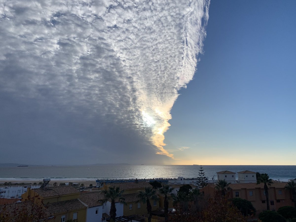 ⁦@MeteoGib⁩ this afternoon’s clearance from Mar Menor, Tarifa