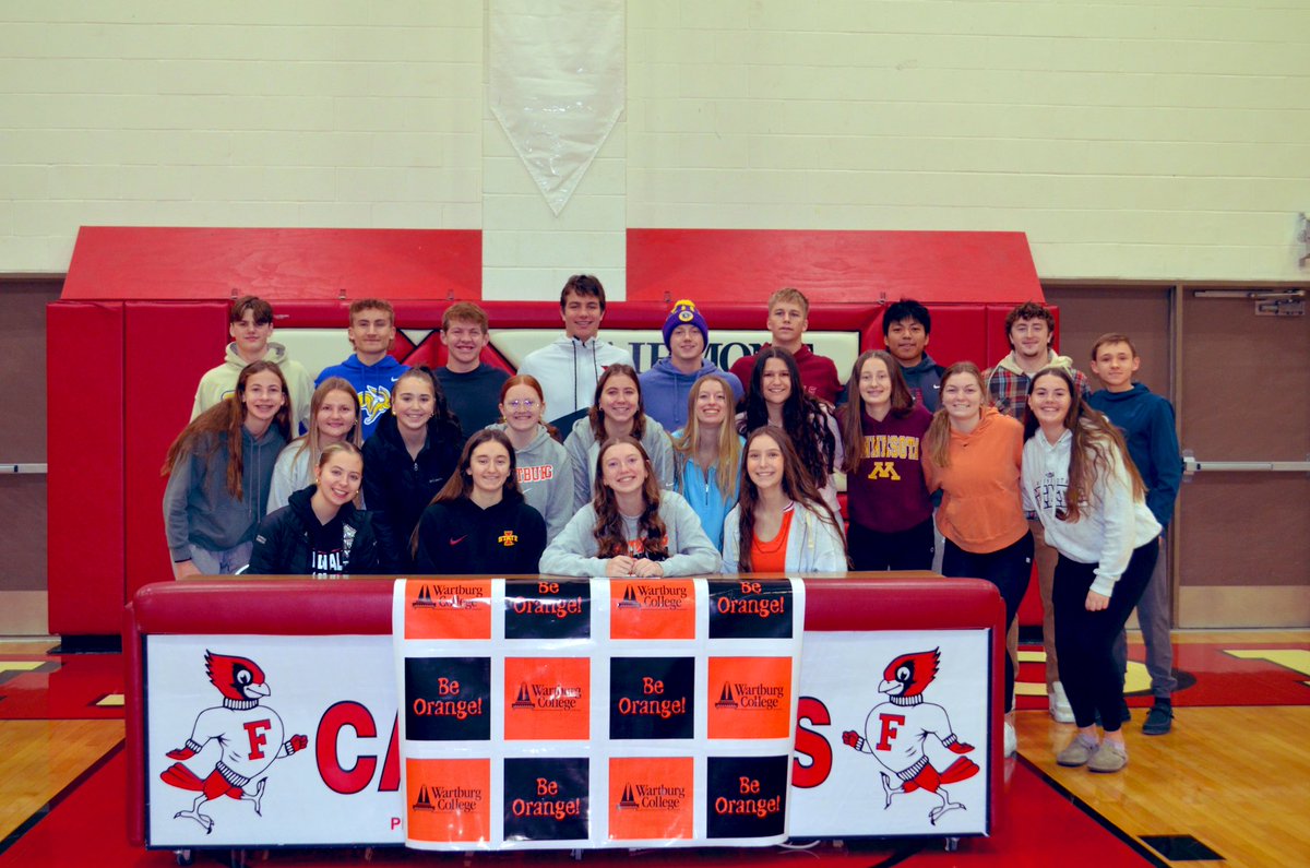 mpeyman77's tweet photo. 🔴⚪️Fairmont Cardinal ▶️ Wartburg Knight🟠⚫️!  Proud of you @abipeyman3 https://t.co/Ir9rw9e3ME