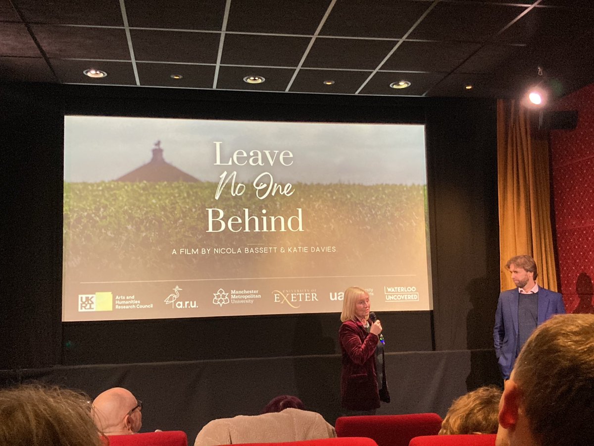 Screening of a film created to illustrate the work of #Waterloo Uncovered at Waterloo. ⁦@GylesB1⁩ great supporter. Met reenactors, veterans and supporters #archeology for good ⁦@DennisAbbott⁩ @nationarmymuseum