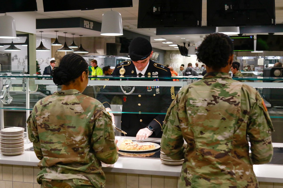 Hunter Army Airfield leaders served Soldiers their holiday meal today! Serving Troops during the holidays is a long standing tradition throughout the military as a sign of appreciation for their hard work and dedication to the mission. #NotFancyJustTough #MarneAir #ROTM