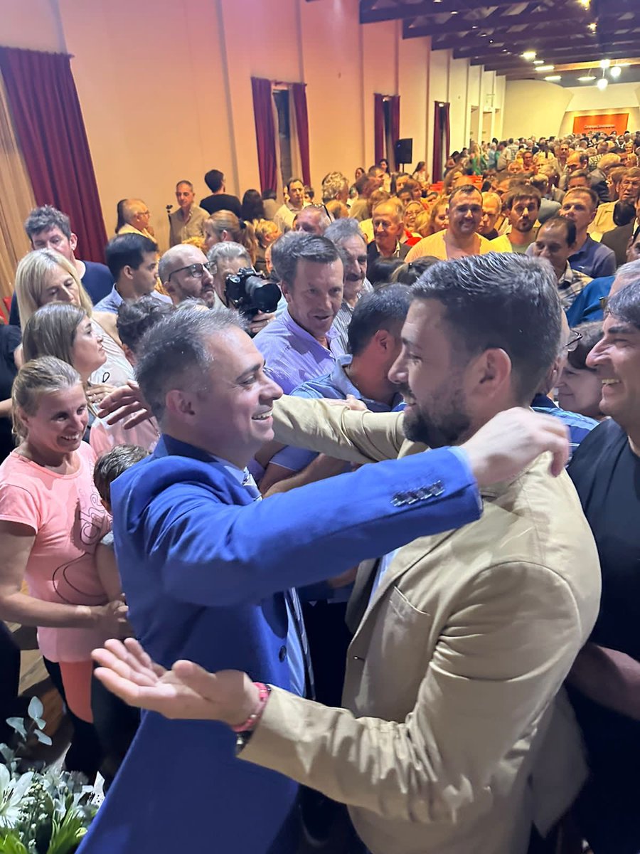 ¡Felicitaciones Mauricio Davico! Una alegría poder acompañarte ayer en tu  Asunción como Intendente de Gualeguaychú. ¡Muchos éxitos en tu gestión!