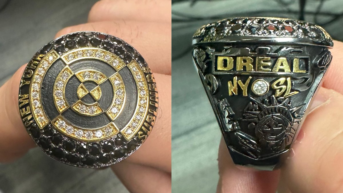 intelCDL's tweet photo. New York Subliners 2023 Championship ring 💍 

(via @DREAL_JE) https://t.co/klRzuEsvDw