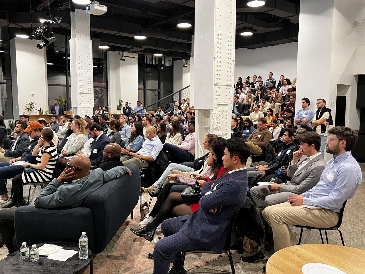 Raihan Faroqui (@rmfnyc1) on Twitter photo recap of <a href="/onguaranteed/">Guaranteed</a> HT '24 predictions event last night: ~150 attendees packed the house, energy was high, and the panel was bumping!
s/o to <a href="/daisydwolf/">Daisy Wolf</a>, <a href="/SofiaGuerraR/">Sofia Guerra</a>, and Priyanka Jain <a href="/EvvyBio/">Evvy</a> for their takes on AI, M&As, women's health, and more! recap of <a href="/onguaranteed/">Guaranteed</a> HT '24 predictions event last night: ~150 attendees packed the house, energy was high, and the panel was bumping!
s/o to <a href="/daisydwolf/">Daisy Wolf</a>, <a href="/SofiaGuerraR/">Sofia Guerra</a>, and Priyanka Jain <a href="/EvvyBio/">Evvy</a> for their takes on AI, M&As, women's health, and more!