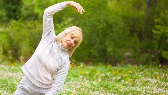 Irregular heartbeats that occur during exercise may increase risk of #heartconditions and death in older people, a new study by researchers at OxPop and @bdi_oxford has found. 📈 @uk_biobank Read more 👉 buff.ly/41mT8Rr