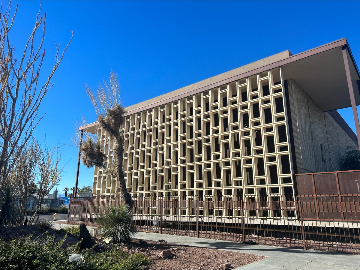 DapperCompanies's tweet image. We’re on a mission to save the historic building at 801 E. Charleston from being demolished. To learn more about its iconic past and how you can help, visit dapperdevelopment.com/press-news/#ne…