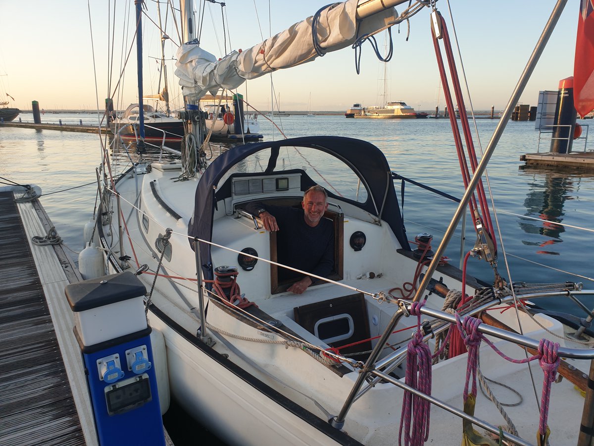 #Christmas is around the corner. If you have a sailor in your life, then my fiance’s book about our 3 &amp; 1/2 month sail around Great Britain last year makes a superb stocking filler. 
#justsaying 😁

#sailing #boat #adventure #book #stockingfillerideas

amazon.co.uk/Voyage-Around-…